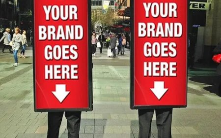 Revolutionizing Visual Communication: A Deep Dive into Digital Signage Display Solutions