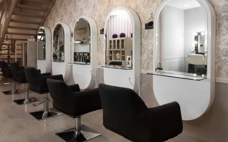 Private Salon Suites vs Traditional Hair Salon Rentals What's Best for You