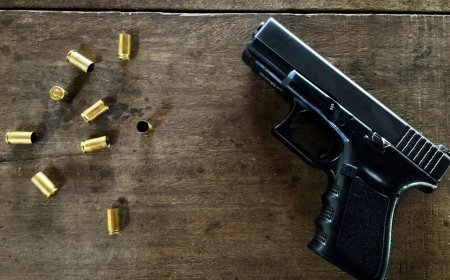 Pocket Knife or Pepper Spray Gun? Choosing the Right Self-Defense Tool