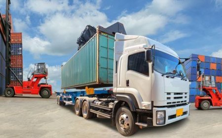 Road Cargo from Dubai to Riyadh Streamlining Cross-Border Logistics