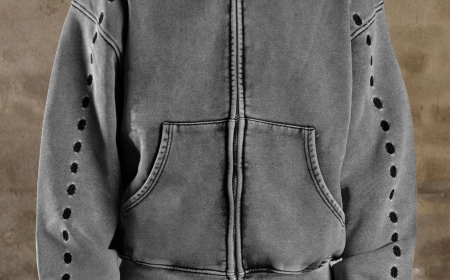 Two Fashion Worlds, One Personal Statement