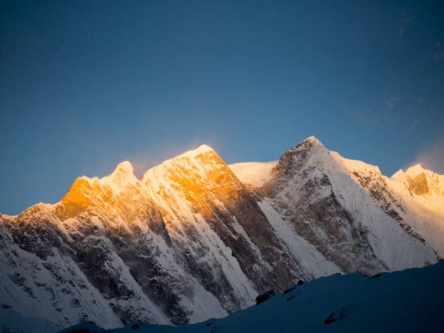 How To Secure Your Spot On This Vibrant Ghorepani Trek Route