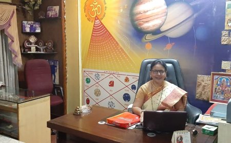 Transform Your Life with the Best Astrologer in Nagpur – Pramila Wate
