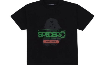 How Sp5der Streetwear Is Setting 2025 Fashion Goals