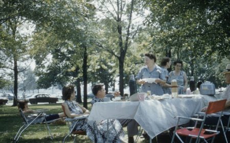The Art of Sharing: Why Spanish Meals Are All About Togetherness